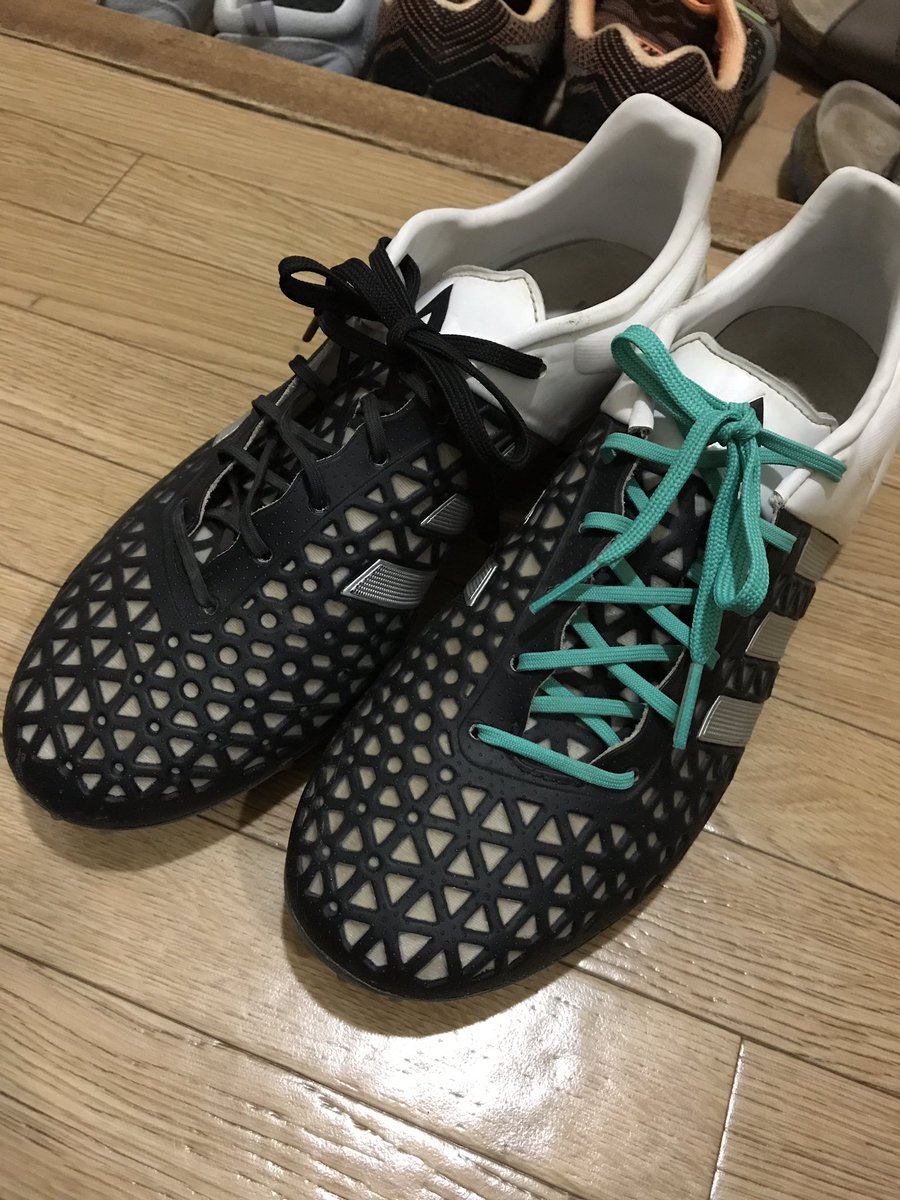 y k サッカースパイク垢 Twitterren エース15 1 Fg Agのシューレースをどーするか迷ってます笑笑 黒 ぱっと見 エジルや デヘアのプライムニット感が出る笑笑 正規 アウトソールのピンクとあっている どーしよー笑笑 y k サッカースパイク垢 Twitterren エース15 1 Fg Agのシューレースをどーするか迷ってます笑笑 黒 ぱっと見 エジルや デヘアのプライムニット感が出る笑笑 正規 アウトソールのピンクとあっている どーしよー笑笑
