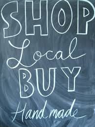 ArinnaGlass's tweet photo. #buylocal #buysouthmoltoncountrymarket #buyarinnaglass  #lovinglyhandmade https://t.co/bIlqOAQRrA