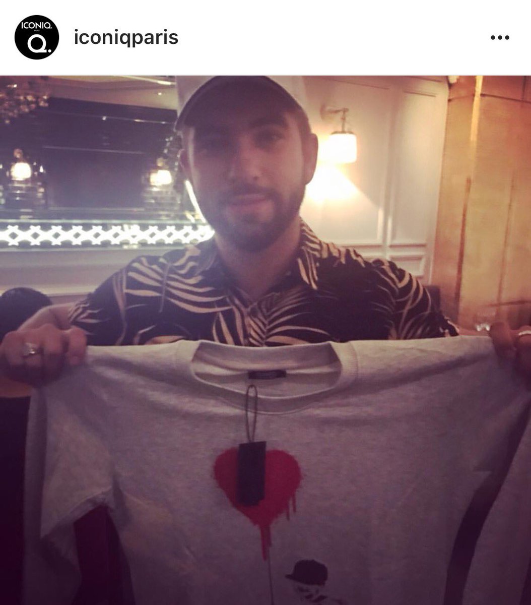 idole_kendji's tweet photo. "@iconiqParis " via instagram :" Pour cet été , Kendji a choisi notre sweet Balloon #Kendji #iconiqparis #youhavestyle #fashion #paris " 💞 https://t.co/tQkD3Z75Rh