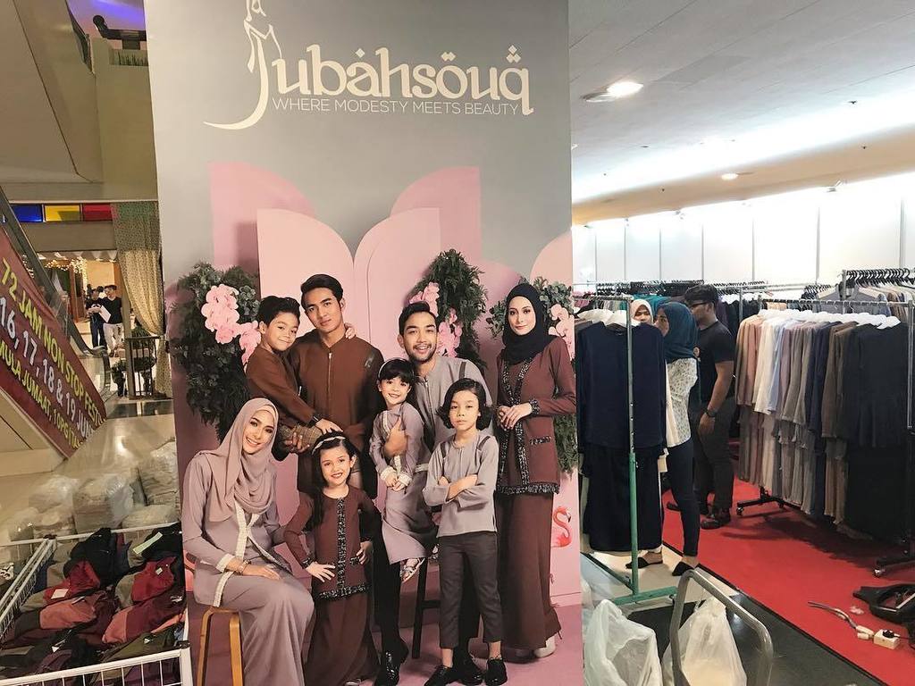 JubahSouq's tweet photo. Temui Jubahsouq di PWTC dan Persada Johor sempena #KLrayafest dan #Johorrayafest . Lokasi di PWTC di sebelah penta… https://t.co/7oDJB4Olc3 https://t.co/XipFSCAnbK