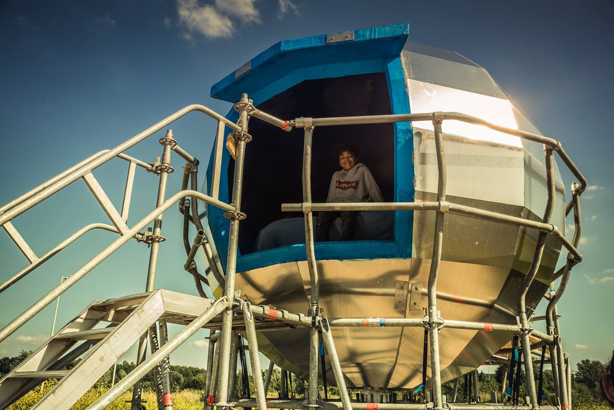 Urban Campsite Amsterdam (<a href="/UCampsite/">UrbanCampsite</a>) is weer gestart! Een reizende camping waar kamperen en kunst samenkomen: ow.ly/ET2q30czUxn