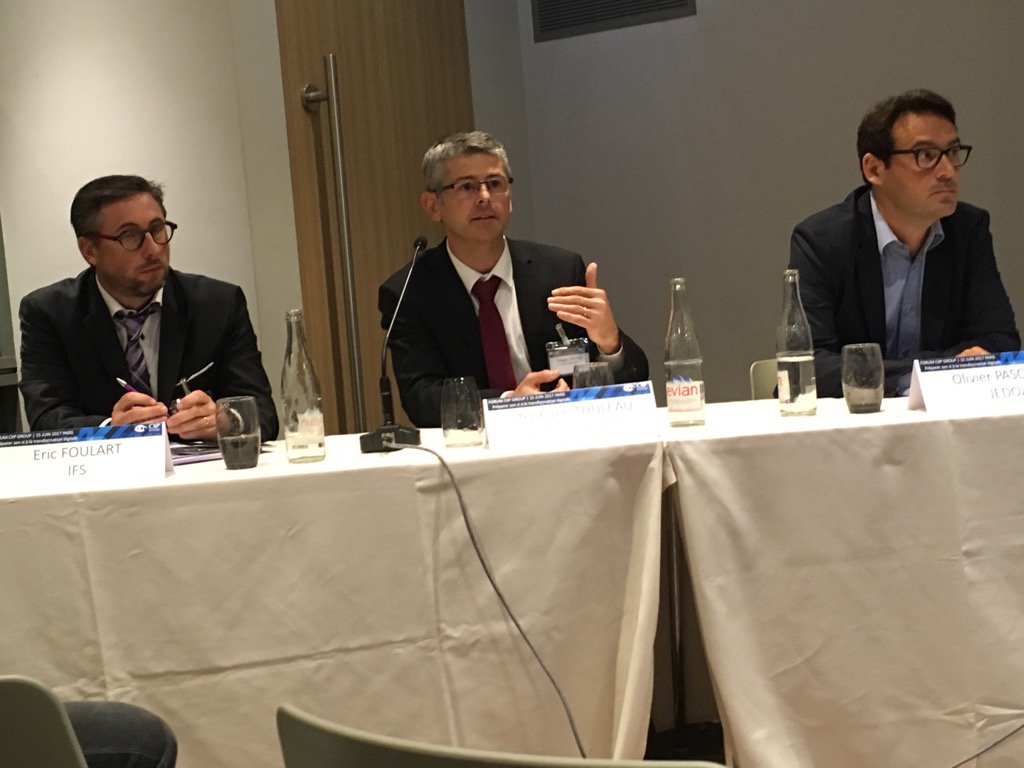 rauchx's tweet photo. #ForumCXPGroup2017 @KonvergenceBT Comment #kShuttle répond à la problématique de la Gouvernance des Données https://t.co/qLHGbiIuSC