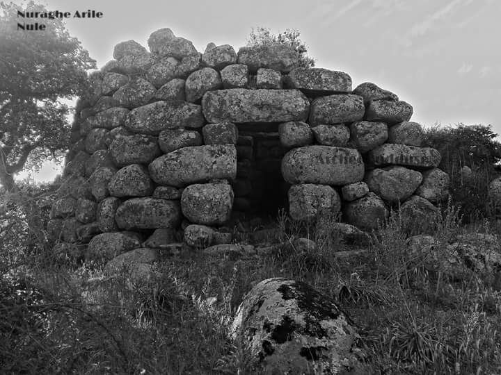 ABudduso's tweet photo. Nule-SS Nuraghe Arile
Costruito su uno spuntone di roccia controlla una fertile zona
@ProyectoNuraghe 
#GoogleGrandTour 
 @SardegnaTurismo https://t.co/R5kCosc2i1