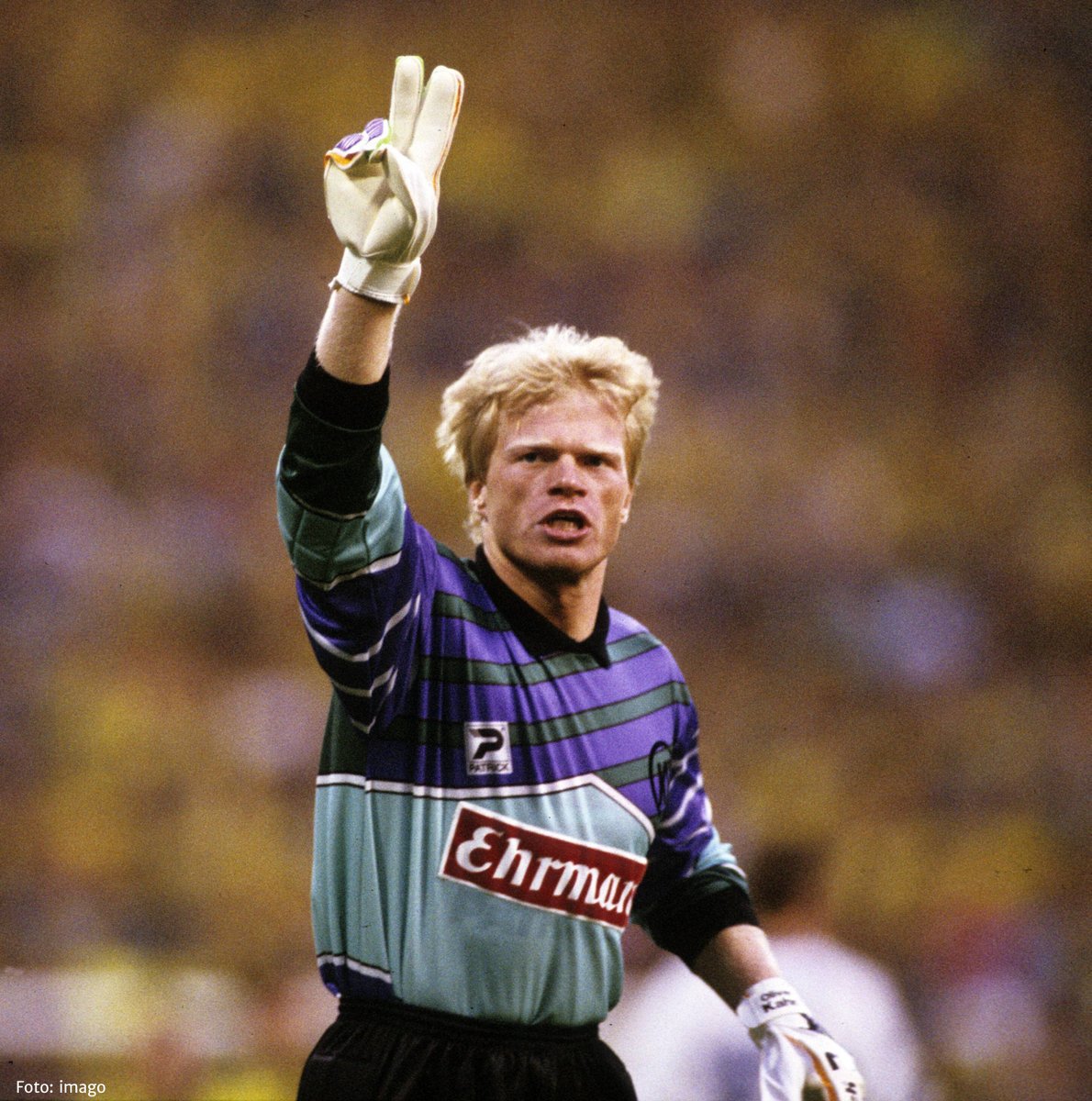Happy birthday Oliver Kahn The only goalkeeper to win a Golden Ball in World Cup history (2002). 
