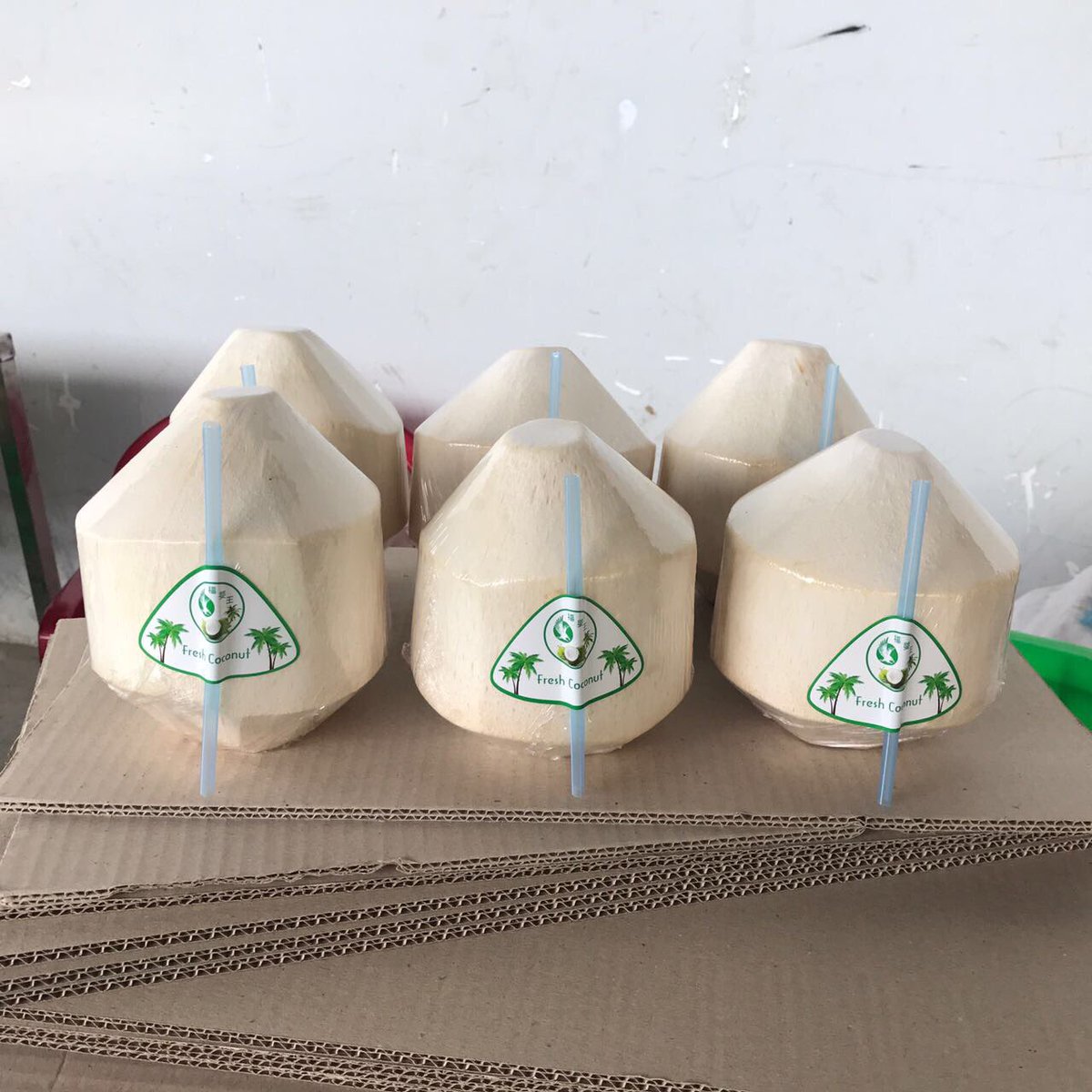 EmpireFruit's tweet photo. Coconut from Fresh Fruit Empire ! https://t.co/nmEm766SLs