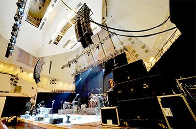 FastAndWide's tweet photo. @Capital_Sound Outlines PA for Classic Hackett tour with #Powersoft_Audio and #Outline https://t.co/IEyVCCSl4R https://t.co/WQg4HQOt7d