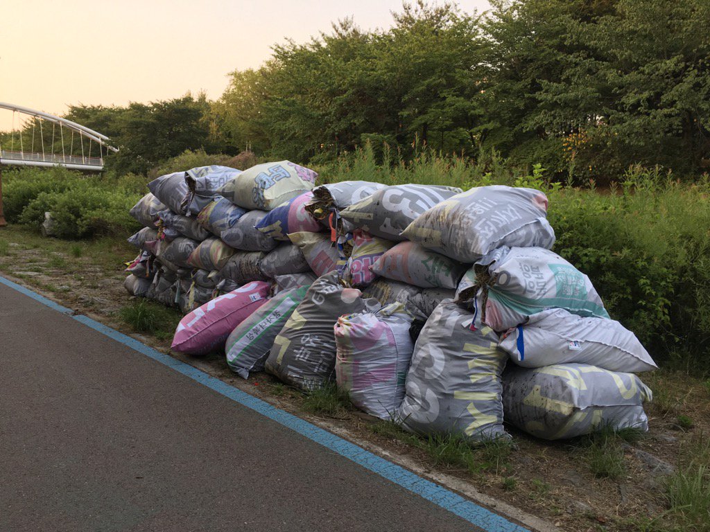 폐현수막으로 소각요쓰레기 봉투를..여기는 성남입니다^^