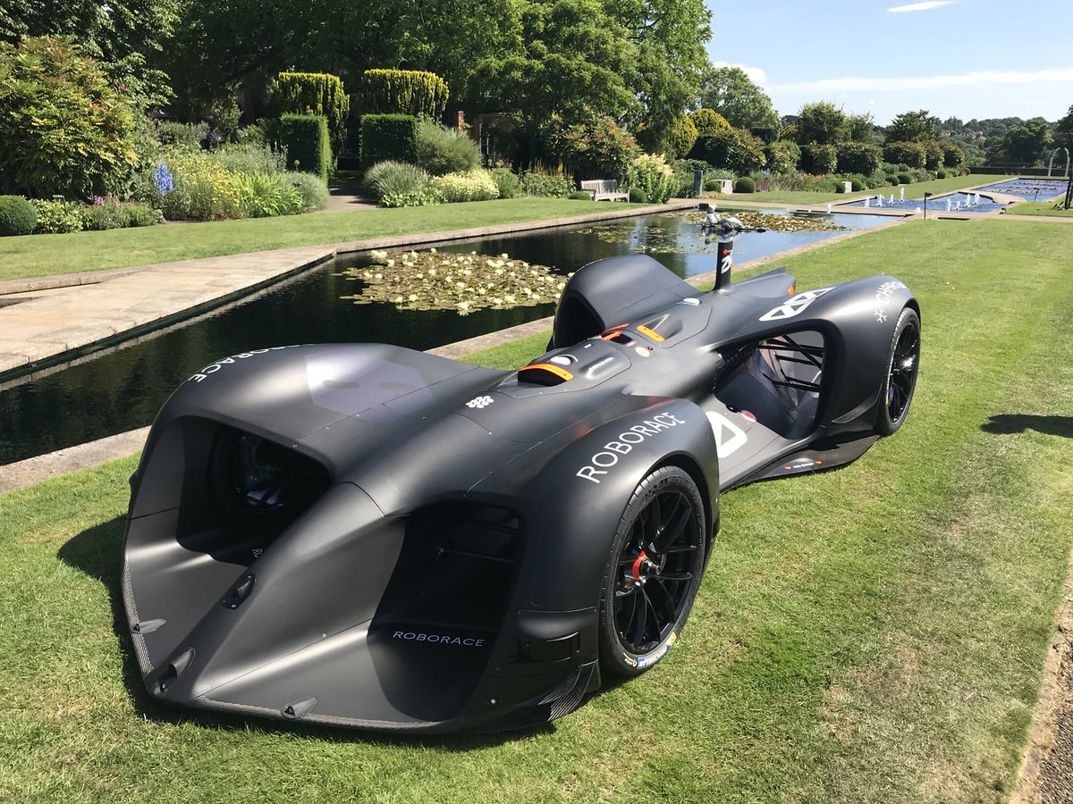 jmcambot's tweet image. Creating the future? You mean something like that? #PredictiveObjects @FoundersForum_ London 😎