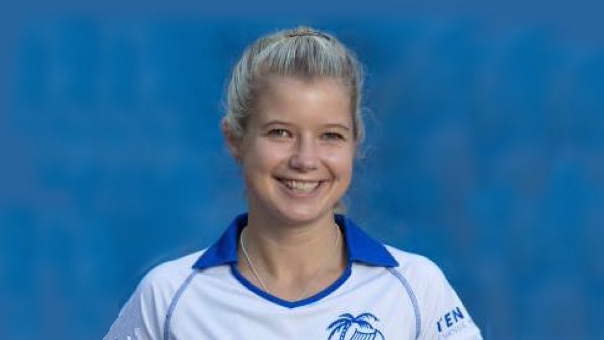 Video: 94-voudig Engels international <a href="/sophiebray19/">Sophie Bray</a> verlengt haar contract bij <a href="/Kampongdames1/">Kampong Dames 1</a> 💙💪🔥 facebook.com/kamponghockey/… <a href="/blognetsporting/">Santi Freixa Escude</a>