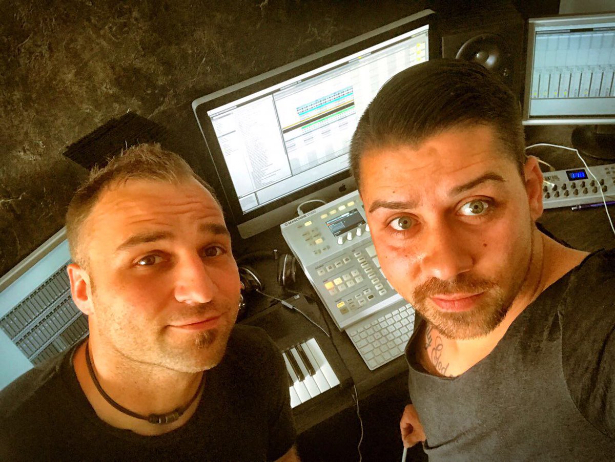 ReportOneSup's tweet image. Ein neuer Track entsteht :)