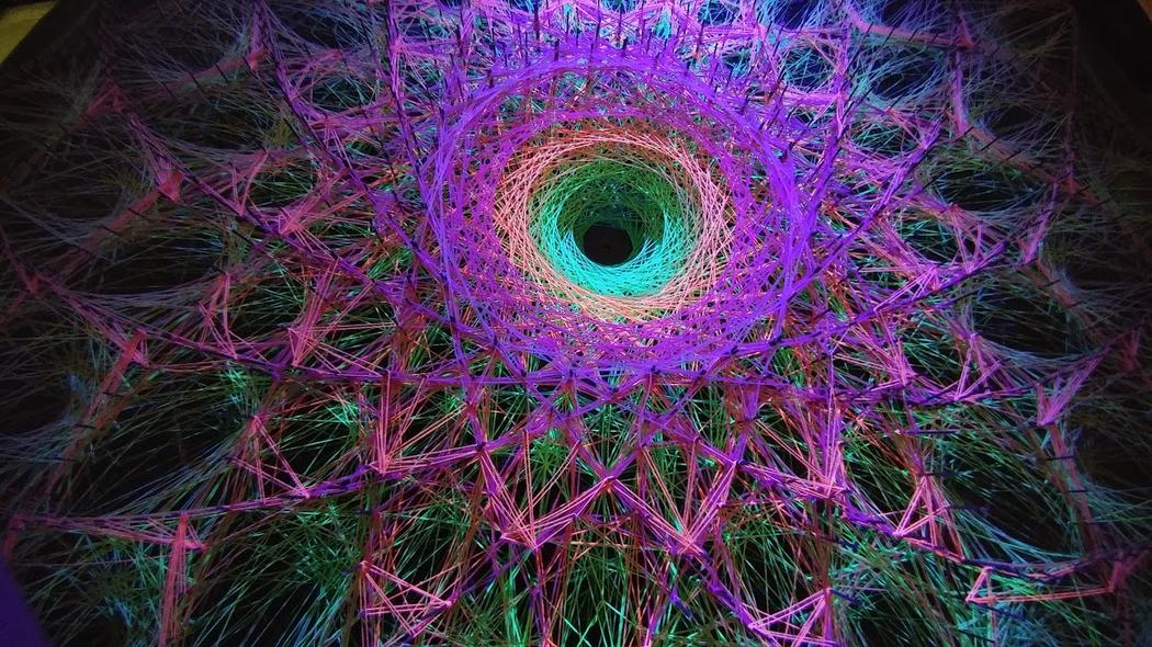 VICE's tweet photo. This string artist wants to take you to outer space: https://t.co/TntWU2wLRg https://t.co/Ay7by9V5iH