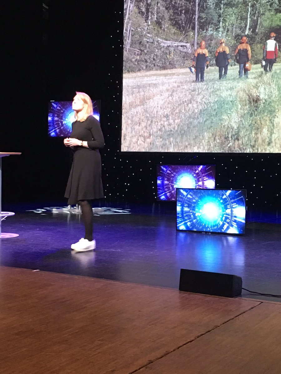 hanne_lystad's tweet photo. Sos ent utvikler ofte tjenester rettet mot kommuner men ender med at kundene er private #vanskeliginnsalg #byråkrati @fremtidenskom #ferd https://t.co/mQ7WXvAe5k