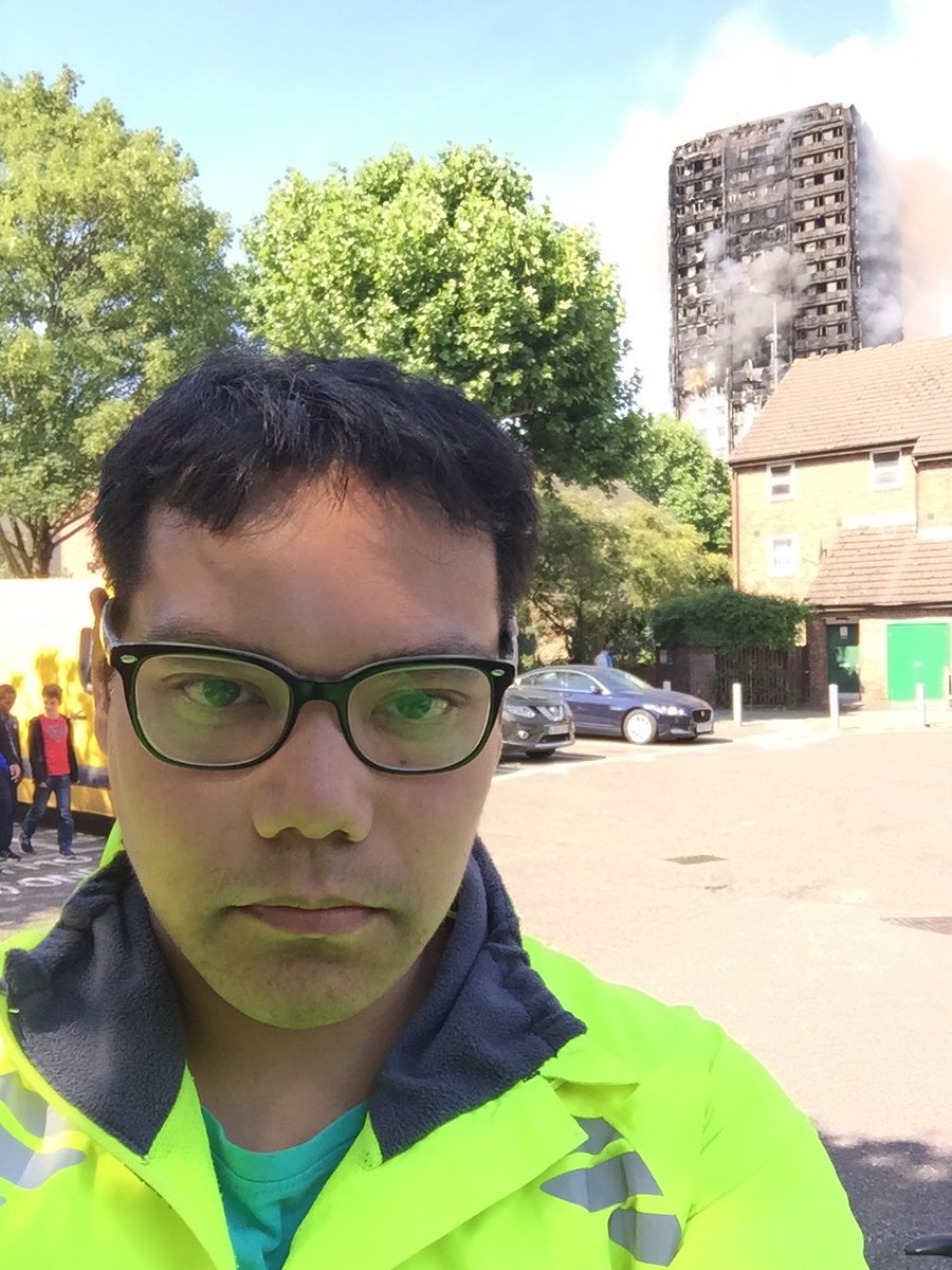 stet20's tweet photo. Grenfell tower block fire W11 https://t.co/1FeonsvezU