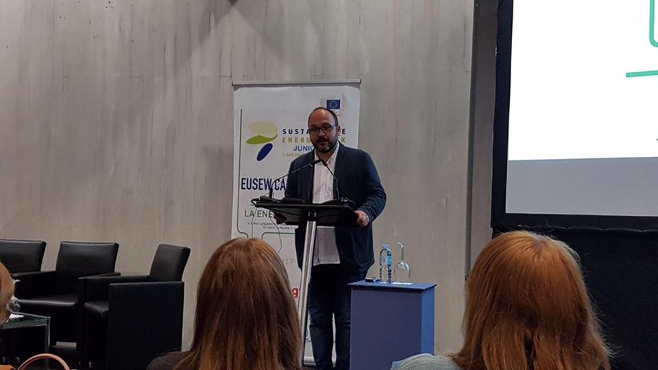 El Cabildo colabora en unas jornadas formativas sobre los beneficios de la energía sostenible 👉 tenerifemassostenible.es/cabildo-colabo…