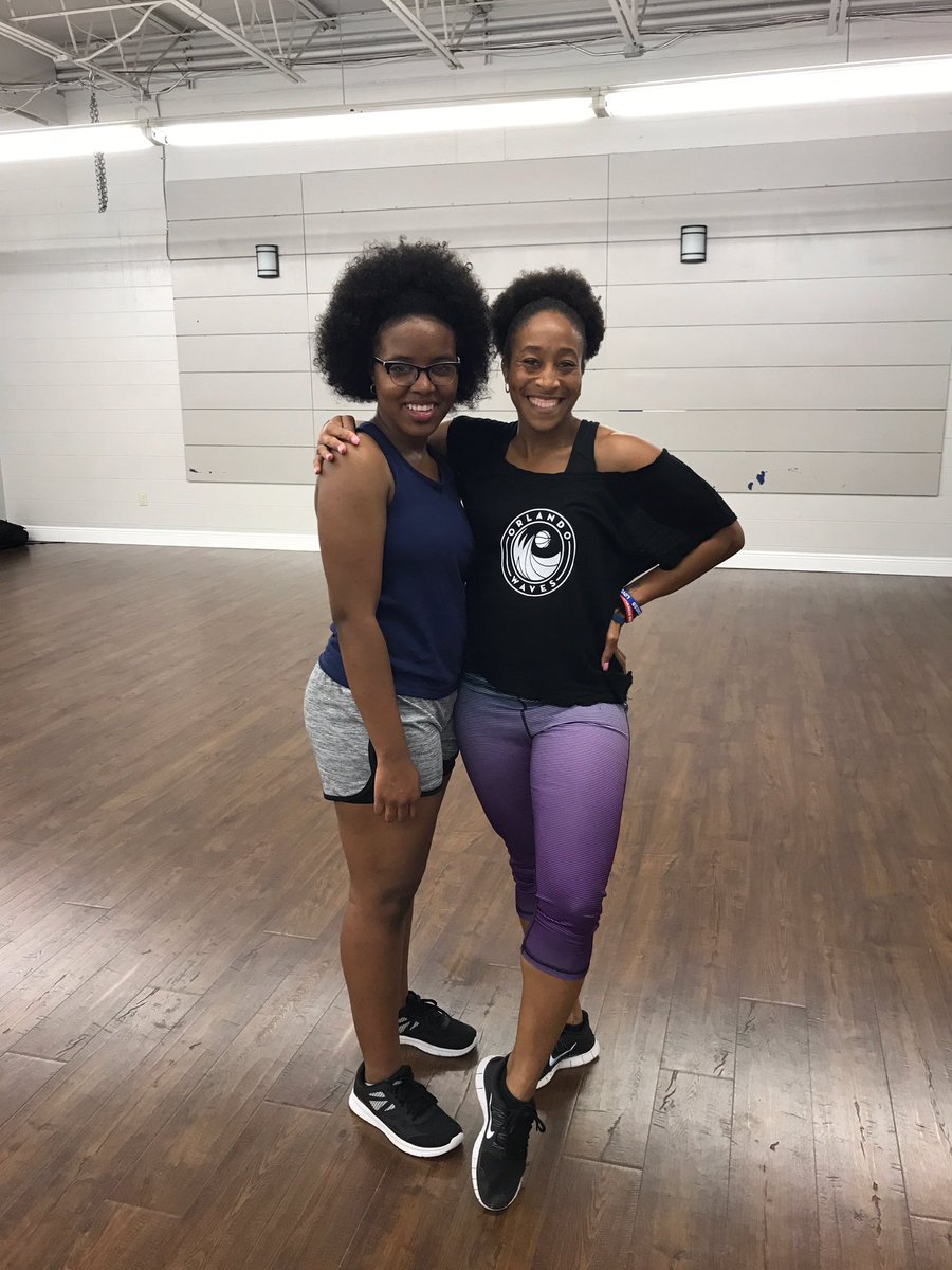 OWSirens's tweet photo. Last night was a great clinic!👯 Join us next Wednesday @7:30 at Rising Star Karate and Dance for more moves and more fun! #dance #summer17 https://t.co/YYGa7Tb8dj