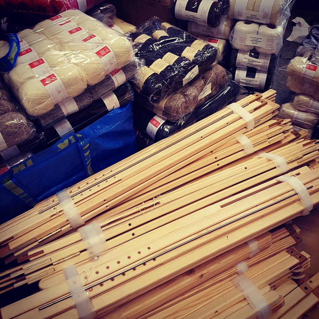 Jamieson_Smith's tweet photo. Packing up for Woolfest!
@ow123 @homeisanisland 
#allthewool @WoolfestGB  #cumbria #roadtrip #shetlandwool #wool #jamiesonandsmith #yarn https://t.co/yVWLJZ11iA