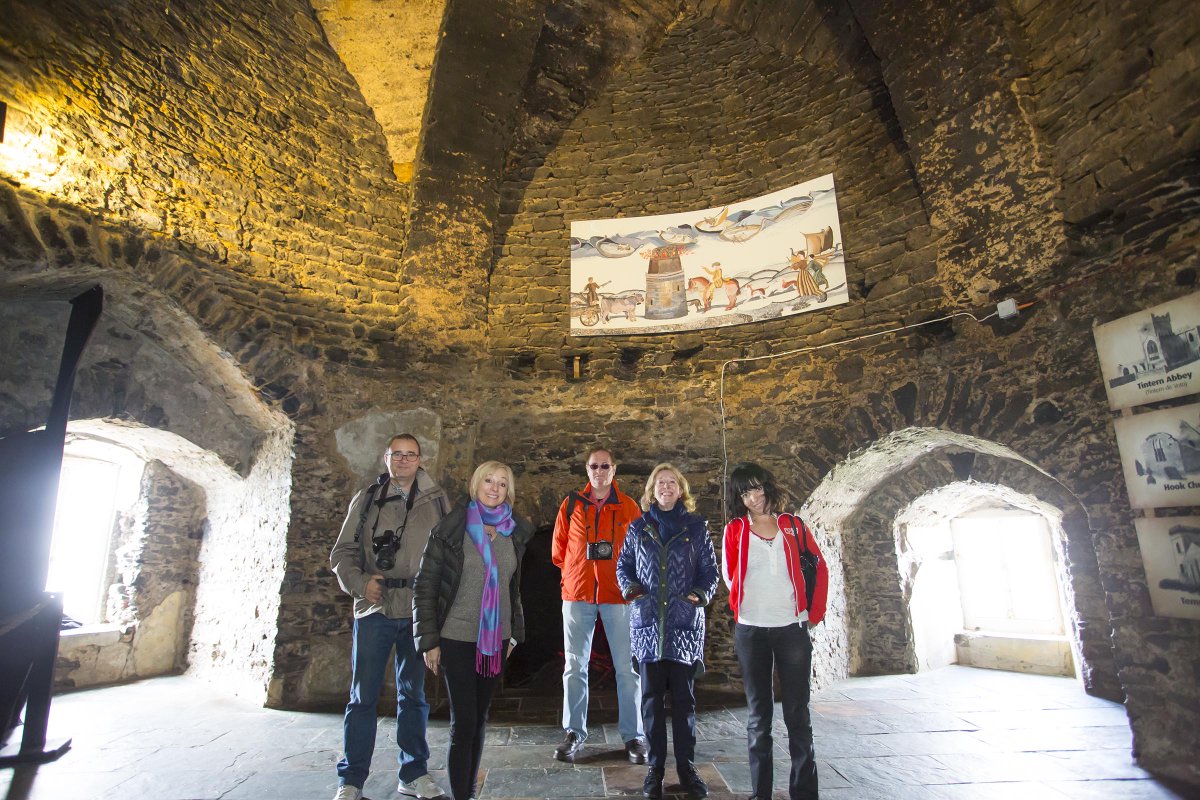 Fáilte Ireland tweet media