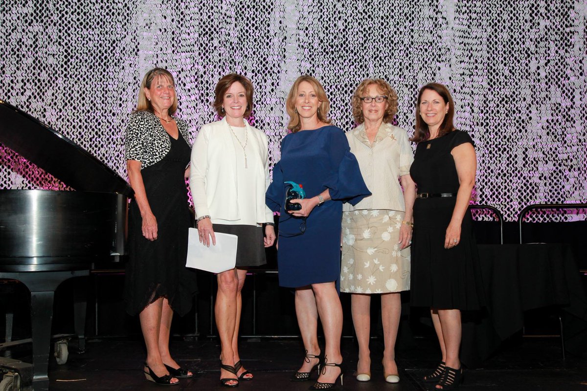 REDICO_CRE's tweet image. We are proud to support @StarfishFam and the Great Hearts Gala, which honored the wonderful work of The Jewish Fund.