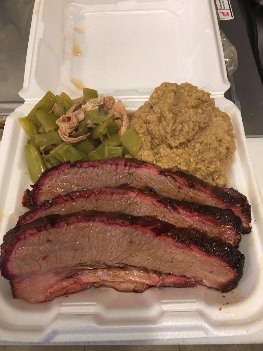 TonyCrout's tweet photo. When the Brisket is on point! #dokosmoke https://t.co/JG6ZB4K9bh