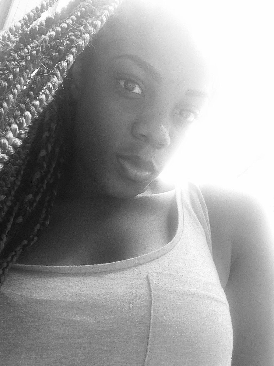 LLKadja's tweet image. Bonsoir