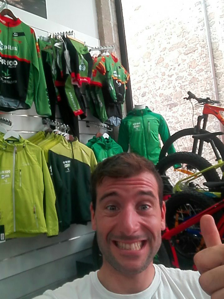 Arrancamos para Cazorla!!!! Última del Open de España💪🔝🚲💨 <a href="/GR100MTBTeam/">Extremadura Ecopilas MTB Team</a> 
<a href="/DepExtremadura/">Deportes Extremadura</a> 
<a href="/Specialized_ESP/">Specialized España</a> 
<a href="/SPIUKSportline/">SPIUK</a> 
<a href="/RFECiclismo/">Real Federación Española de Ciclismo</a>