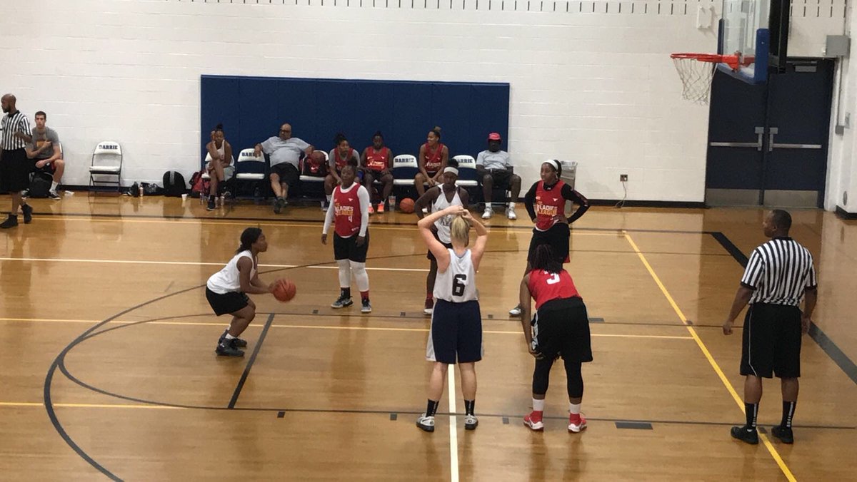 BBH_DYNAMISM's tweet photo. "There are really only two plays: Romeo and Juliet and put the damn ball in the basket" #TheLadiesLeague #BBHDYNAMISM Week 1 in the Books! https://t.co/dinVLYsH6h