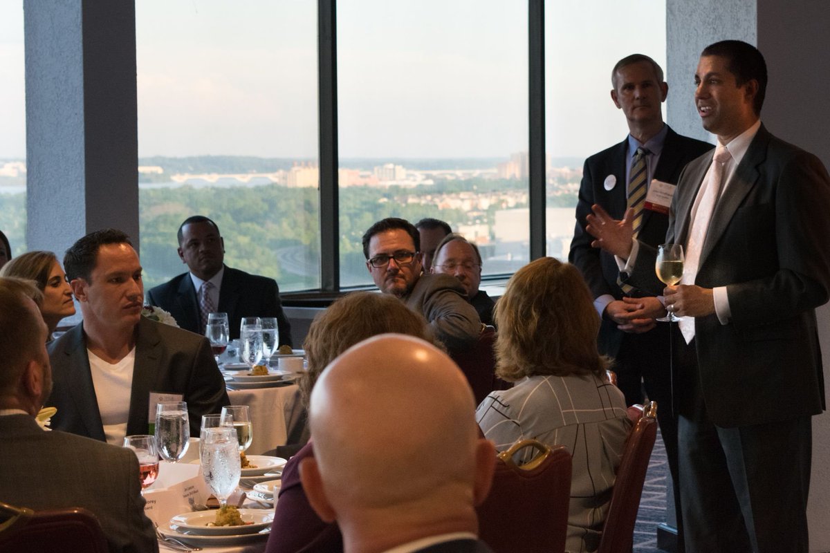 SHLBCoalition's tweet photo. We can't believe it's already been two weeks since #USofAnchors! Reminisce with these pictures #TBT https://t.co/HXyt0ROTIq https://t.co/EhnFskDMfl