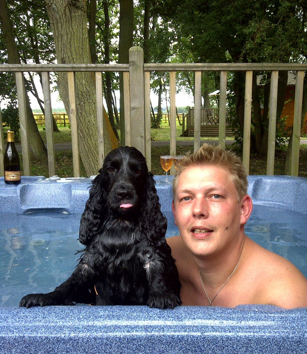 DamsonDog's tweet photo. Damson's Holiday #VIPcomfycottages @PetsatHome https://t.co/u75TRNN0kZ