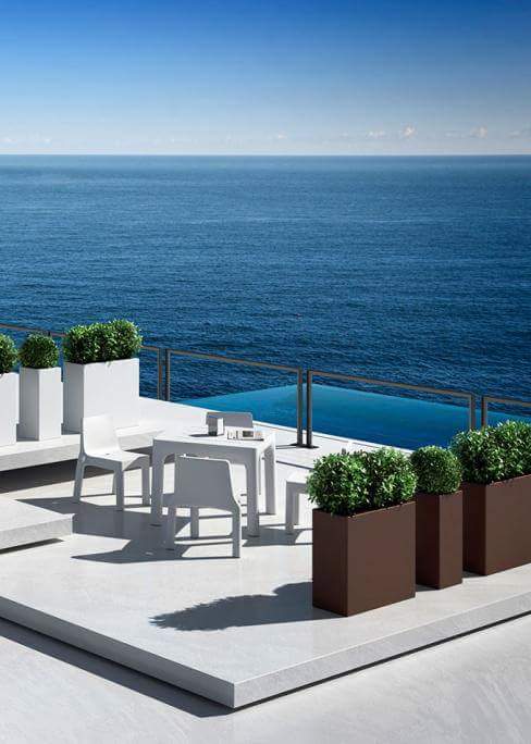 abcconcept's tweet photo. Maceteros "Kube high" de #KHILIA + sillas y mesa "Simple" de #PLUST https://t.co/akZQzMBx2Y
