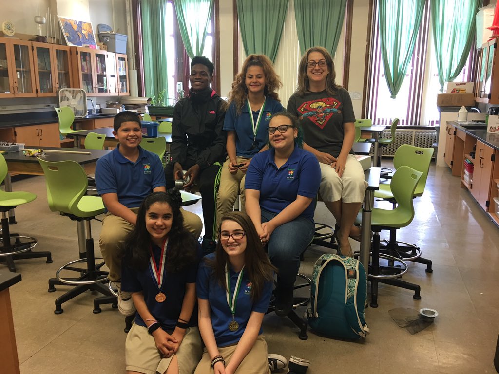 Final advisory with the most amazing, talented, kind bunch of students I have EVER met...time to soar Nerdy Birds <a href="/BSTEMhartford/">Betances STEM</a> <a href="/MrRichT1P/">Tyrone Richardson</a>