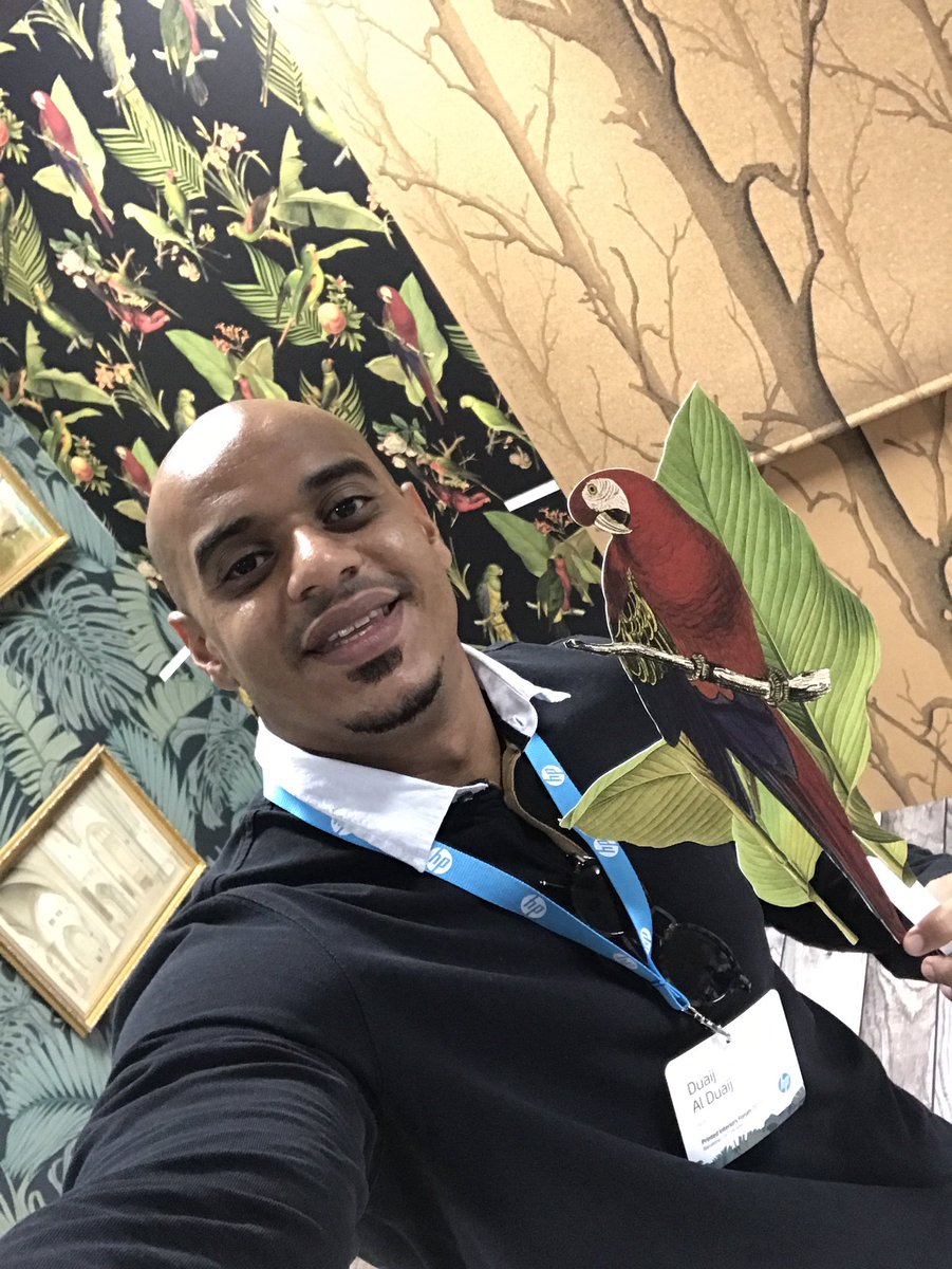 Duaiji's tweet photo. Thanks @hpgraphicarts #HPdecor https://t.co/FeHm2qgts7