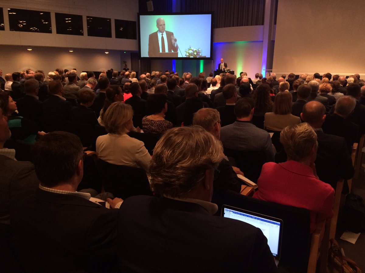 BoardmanOy's tweet photo. "This is the time for trading. Not for Finland or Sweden first," Fredrik Reinfeldt says. #Ownership2017 #BoardmanOy #Suomi100 #tulevaisuus https://t.co/BsE0BV2Q7Q