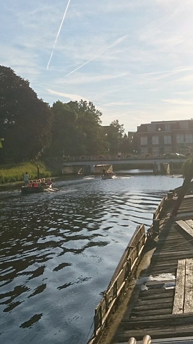 Zaterdag is de <a href="/ZwolseGR/">Zwolse Grachtenrace</a> uiteraard zijn wij daar ook bij! 11 uur start damesrace, komen jullie aanmoedigen? #hattemroeit #sloeproeien #zgr