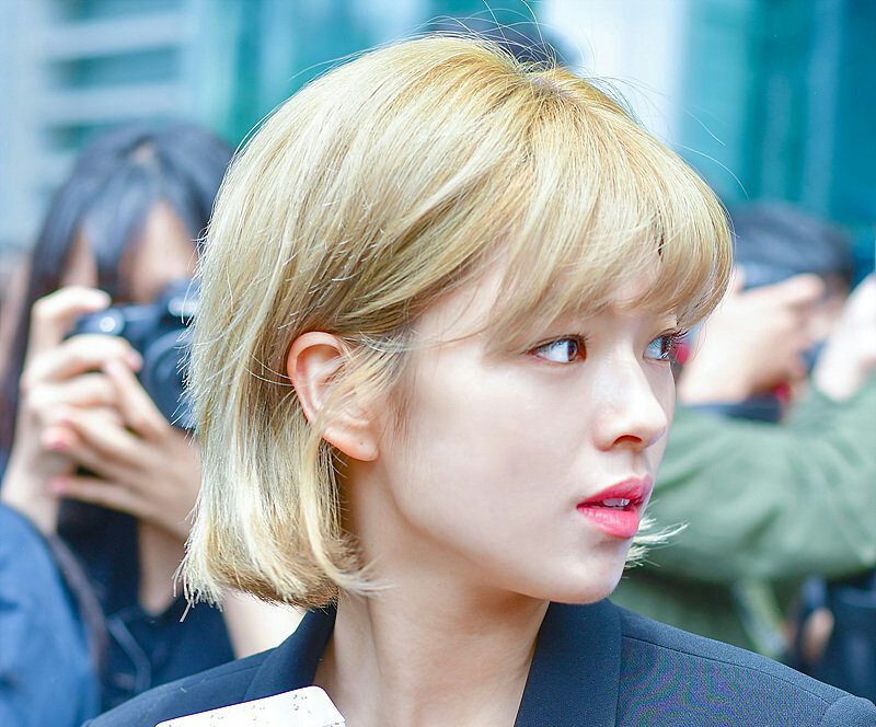 Jeongyeon'sJawline (@JungyeonJaws) / Posts / X