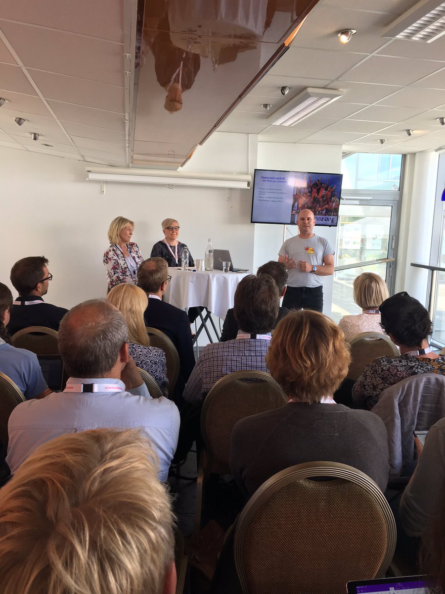 hanne_lystad's tweet photo. Gode eksempler på @Innov_off_ansk fra @drammenkommune og Lindås på @fremtidenskom ledet av flinke @RicheVestby https://t.co/FQFaTn2seW