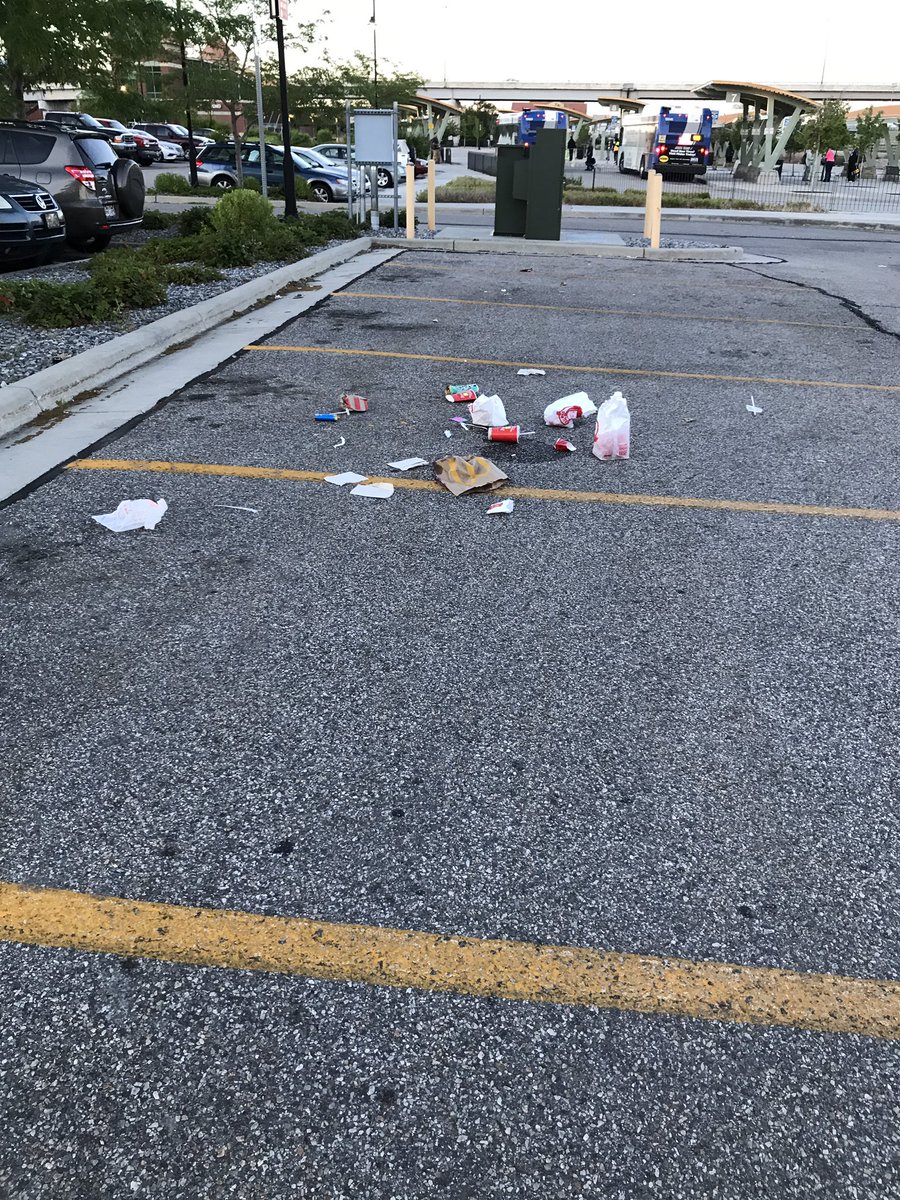 Jagger_Naught's tweet image. To the scumbags who left this in the parkinglot. May you only ever be worth fastfood. Learn to clean up after yourselves. #learnrespect