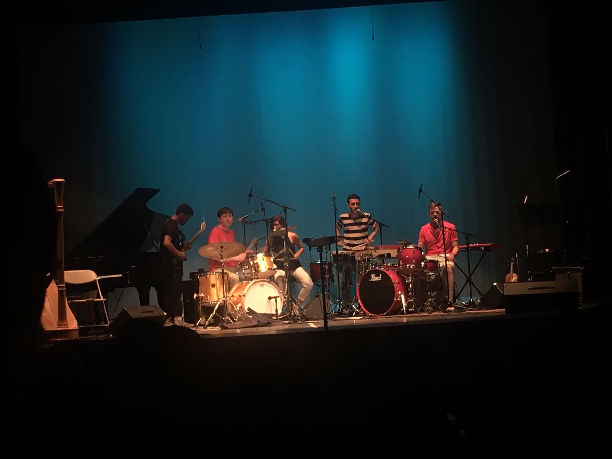 degi14's tweet photo. .@ManForeverUSA and ensemble last night at Brooklyn Music School. Not your father's rhythm section. @thrilljockey #manforever #noguitars https://t.co/97PXRSTKjs