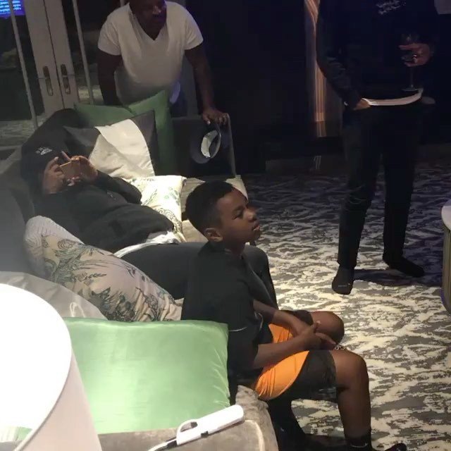 TheYBF's tweet photo. #LebronJames returns to Instagram for the first time since his usual pre-playoffs lockdown to wish his son #BryceMaximus a happy 10-year bi… https://t.co/twhljgzmxY