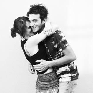 Pannoliniedeco's tweet photo. Anche le mamme fanno sesso. E per fortuna! https://t.co/in1N5PqEhE https://t.co/BNXsOl48xM