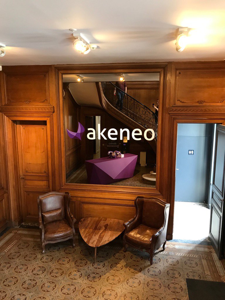 Definitely the most stylish #HQ I have been to <a href="/akeneopim/">Akeneo: The Product Experience Company</a>