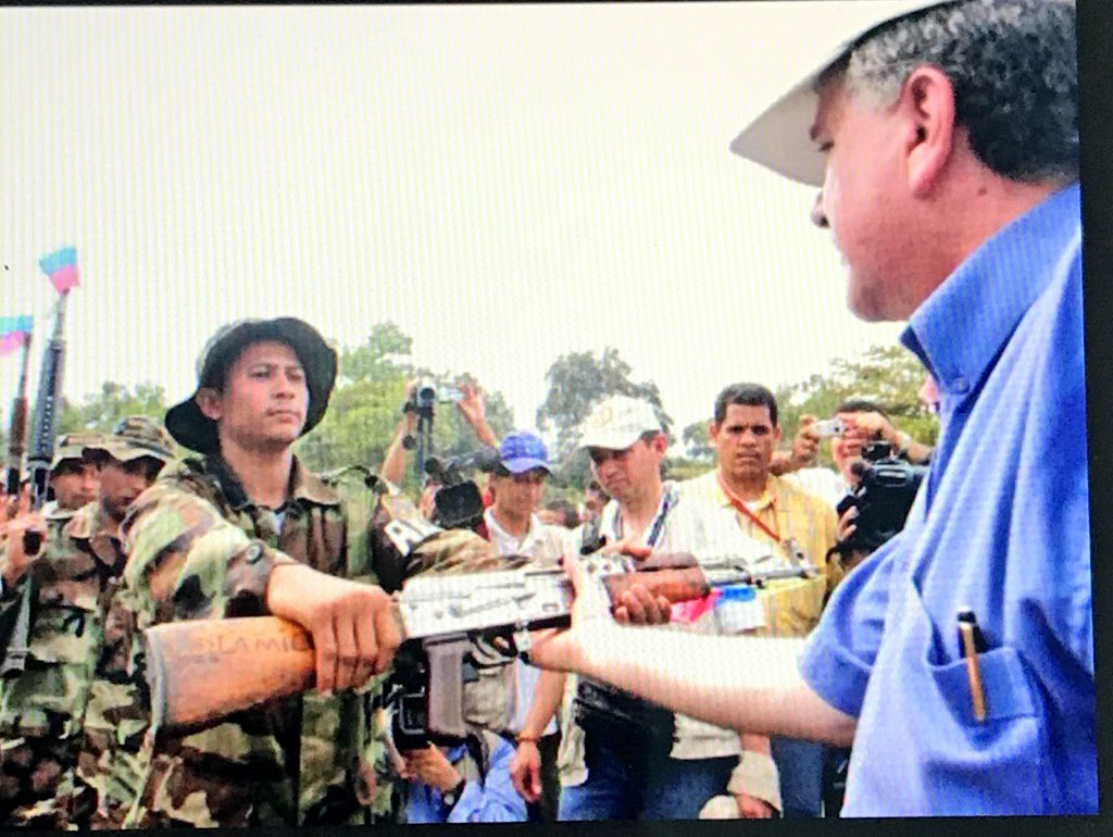 Gustavo Bolívar on Twitter "Uribe mentiroso cuál es la Farsa? FARC