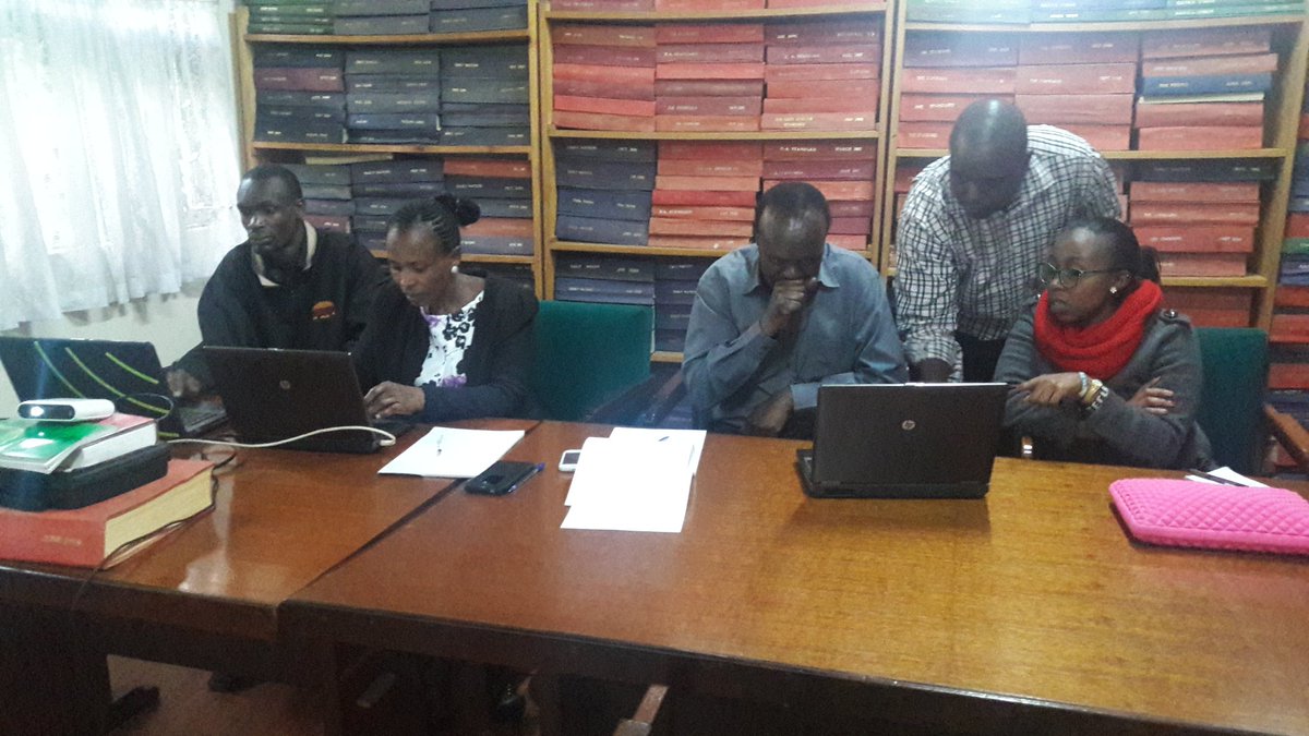 Open_Institute's tweet photo. @Open_Institute team guides the trainees at CLARION on the process of signing up as users of the platform.#DevolutionHub https://t.co/ou5kZcuo2W