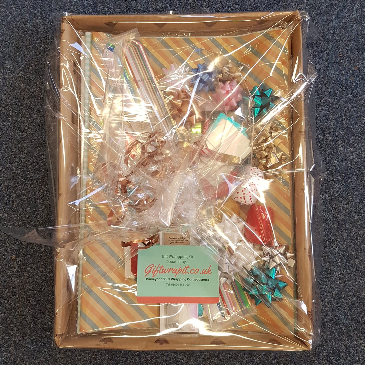 Giftwrapituk's tweet photo. Just donated this package of loveliness for my baby's school fete this Saturday🍦🍭🌞 🕶@RydonPrimary #greatbritishsummer #summertime https://t.co/20Cn3V4QWM