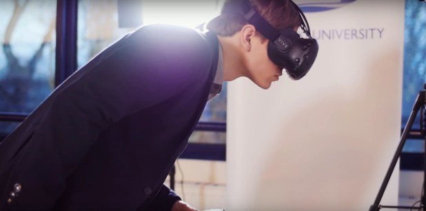 Goglasses's tweet photo. Formation VR : de la réalité virtuelle pour former des étudiants en droit https://t.co/Ezojwnmw5g https://t.co/kMrRUfdW2j