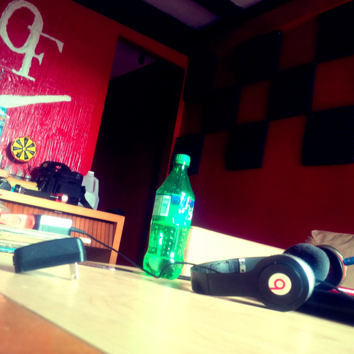 trunkbangerzrus's tweet photo. @OFentMusic 🏠 #STUDIO
Follow #OFENT CEO 👔 @TboBriceMusic https://t.co/S7OhBf8Vxb