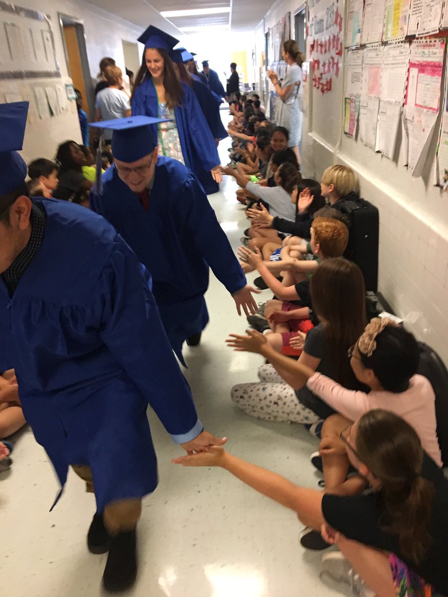 ffxhsprincipal's tweet photo. Thank you to @ProvidenceES for such a warm welcome and congratulations to @2017Fairfax on their graduation later today! @FairfaxHighRebs https://t.co/g9aXbFsNNL