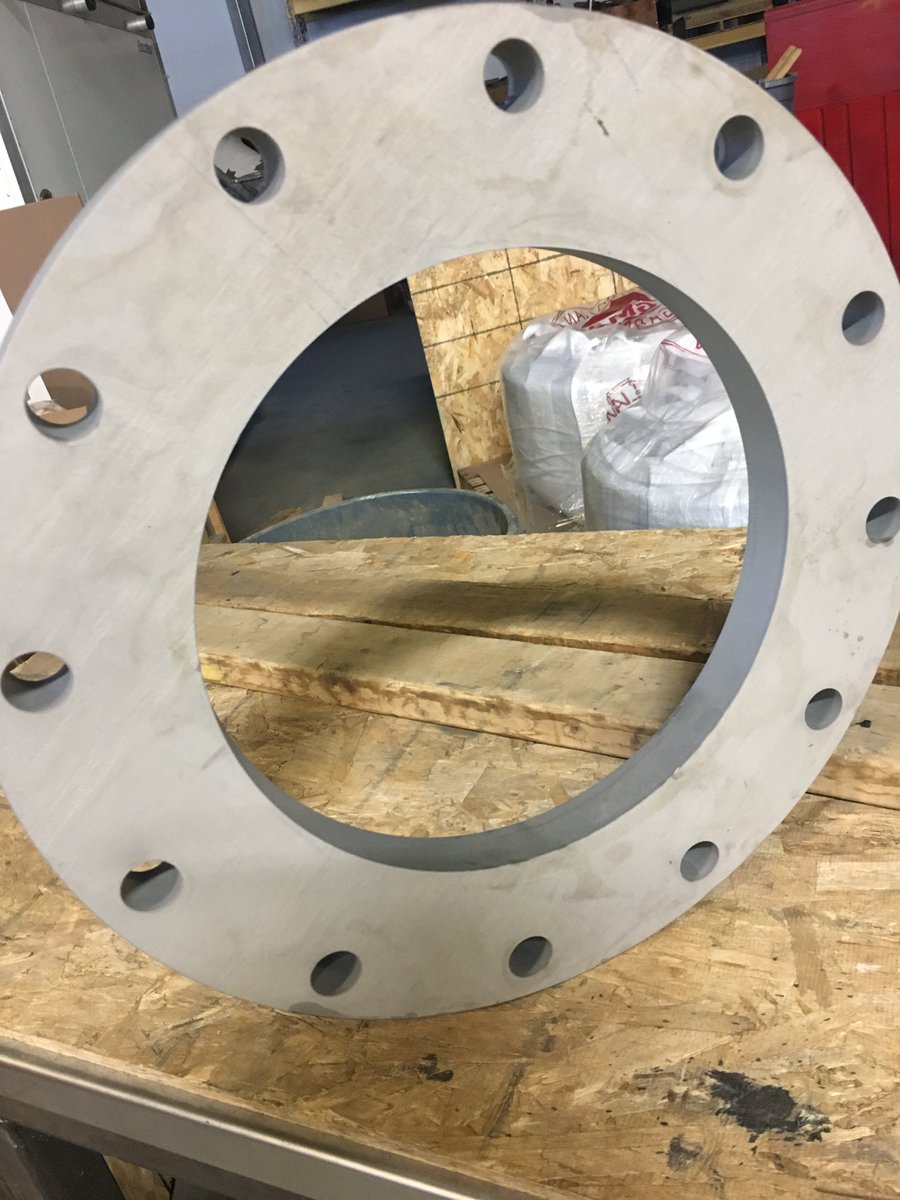 Aerojetmn's tweet photo. 304L Stainless steel Flanges cut by @Aerojetmn 
@waterjetcutting @WARDJet @Hypertherm https://t.co/ybCJA7f6br