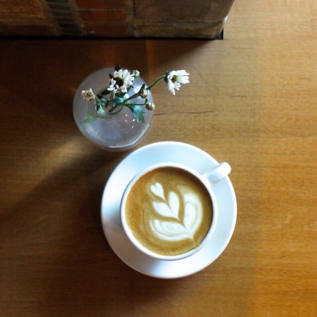 Stop and smell the coffee!

#topecacoffee #tulsa #downtowntulsa #coffeeroasters #coffeetime #thursdayisthenewfriday #latteart