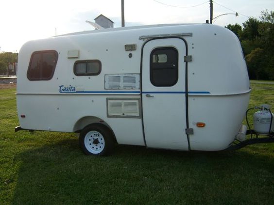 Casita Travel Trailer Camper #ultralite #traveltrailer #camping #travel #roadtrip #casita #weekendvibes <a href="/RVingTweets/">RVingTweets</a> @rvingtimes <a href="/rvdealers/">RV Dealers🏞️</a>