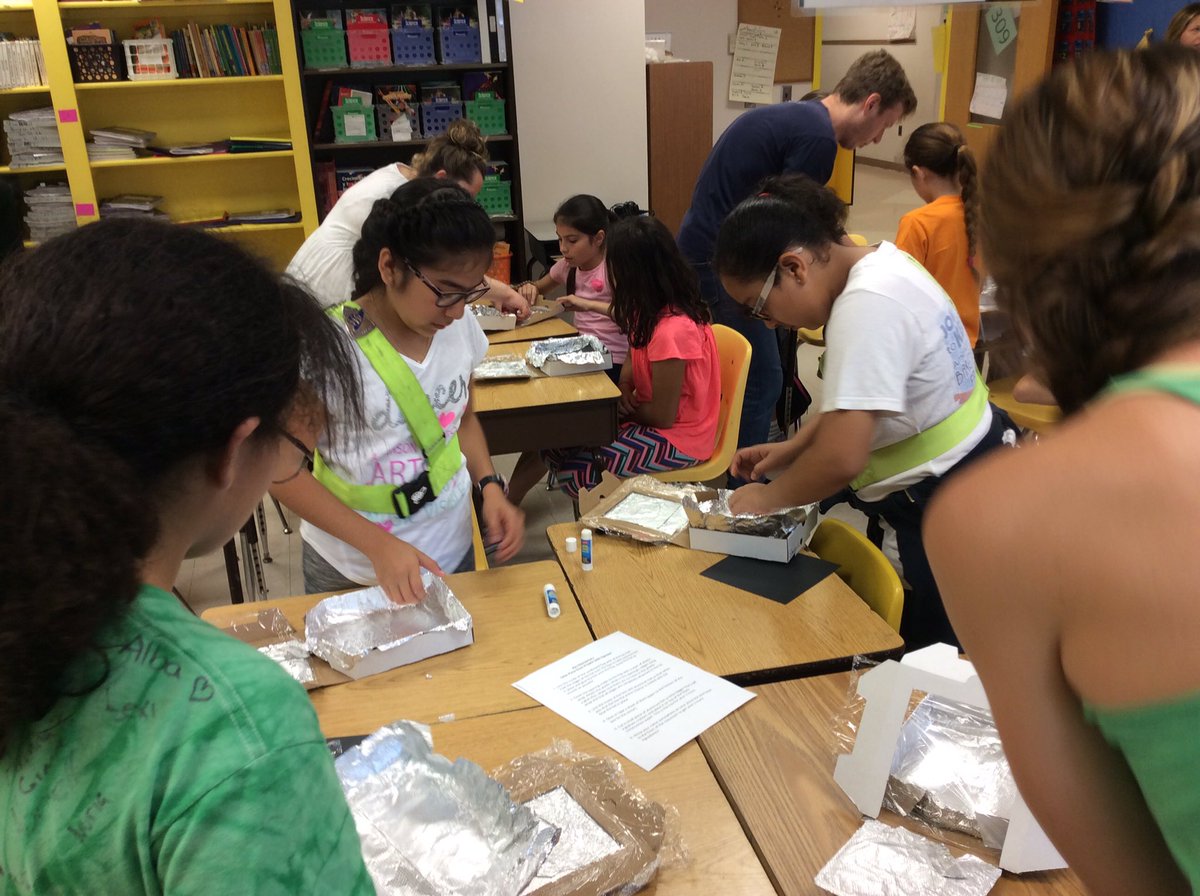 SraQuiroga's tweet photo. Thank you @Opower for this wonderful activity! #solarovens @APSscience @EscuelaKeyFifth @KeySchoolAPS https://t.co/l1ouiTfemq
